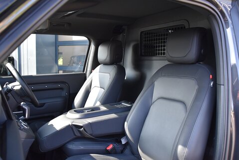 Defender 90 Hard Top X-Dynamic HSE D300 (VAT Q)