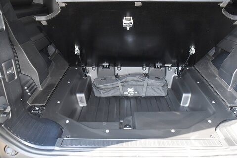 Defender 90 Hard Top X-Dynamic HSE D300 (VAT Q)