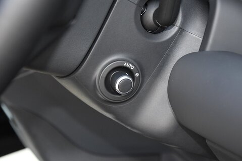 Defender 90 Hard Top X-Dynamic HSE D300 (VAT Q)