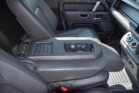 Defender 90 Hard Top X-Dynamic HSE D300 (VAT Q)