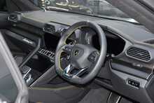 2022 Lamborghini Urus 