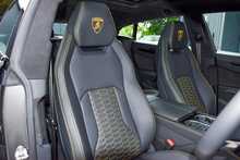 2022 Lamborghini Urus 