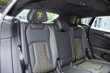 2022 Lamborghini Urus 