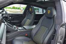 2022 Lamborghini Urus 