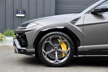 2022 Lamborghini Urus 