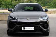 2022 Lamborghini Urus 