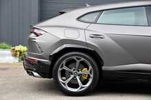 2022 Lamborghini Urus 