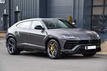 2022 Lamborghini Urus 