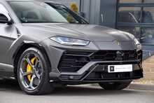 2022 Lamborghini Urus 