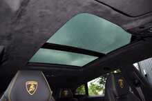 2022 Lamborghini Urus 