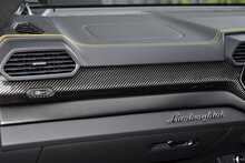 2022 Lamborghini Urus 