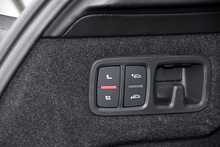 2022 Lamborghini Urus 