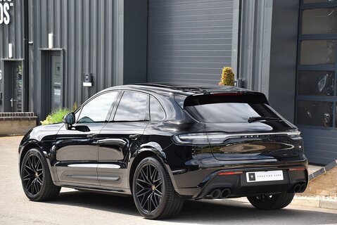 Macan GTS