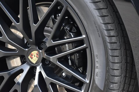Macan GTS