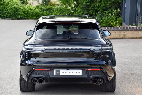 Macan GTS
