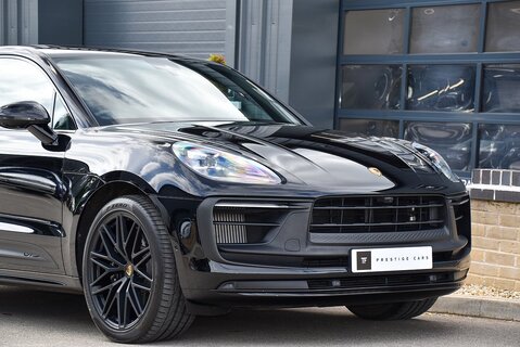 Macan GTS