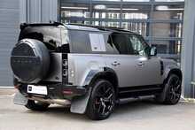 2022 Land Rover Defender 110 X Urban Widetrack 