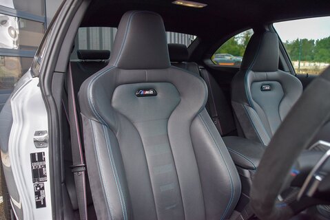 (F87) M2 Competition DCT