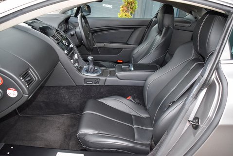 V8 Vantage 4.7 Coupe Manual