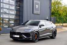 2023 Lamborghini Urus Performante 