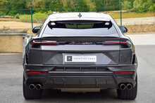 2023 Lamborghini Urus Performante 