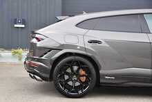 2023 Lamborghini Urus Performante 