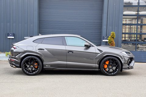 Urus Performante