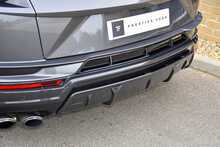 2023 Lamborghini Urus Performante 