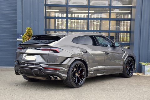 Urus Performante
