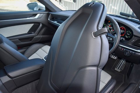 911 (992.1) Carrera 4 Coupe 3.0 PDK