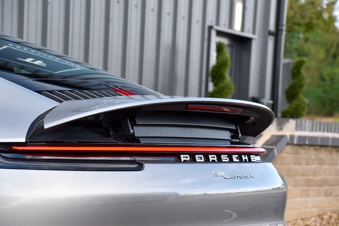 911 (992.1) Carrera 4 Coupe 3.0 PDK