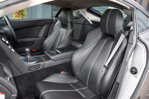 V8 Vantage 4.7 Coupe Manual