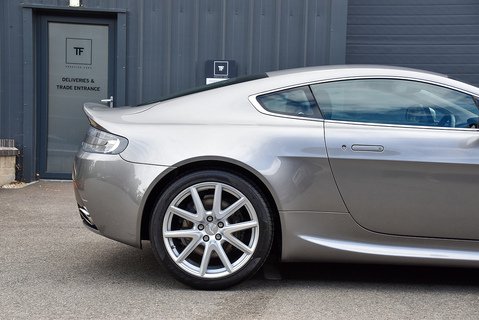 V8 Vantage 4.7 Coupe Manual
