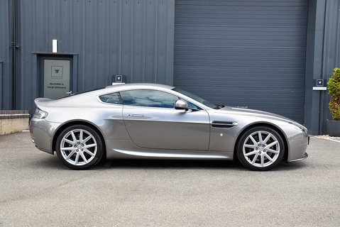 V8 Vantage 4.7 Coupe Manual