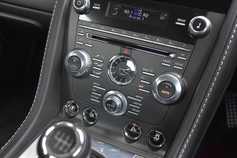 V8 Vantage 4.7 Coupe Manual