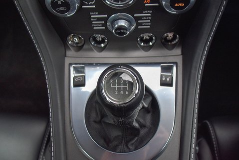 V8 Vantage 4.7 Coupe Manual