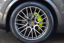 2020 Porsche Cayenne 3.0 V6 E-Hybrid 