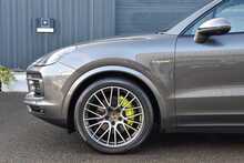 2020 Porsche Cayenne 3.0 V6 E-Hybrid 