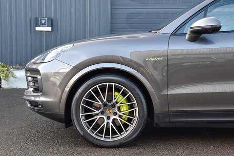 Cayenne 3.0 V6 E-Hybrid
