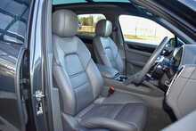 2020 Porsche Cayenne 3.0 V6 E-Hybrid 