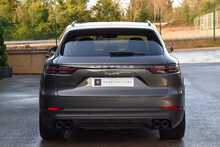 2020 Porsche Cayenne 3.0 V6 E-Hybrid 