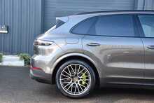 2020 Porsche Cayenne 3.0 V6 E-Hybrid 