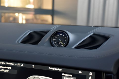 Cayenne 3.0 V6 E-Hybrid