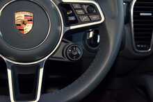 2020 Porsche Cayenne 3.0 V6 E-Hybrid 