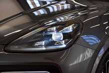 2020 Porsche Cayenne 3.0 V6 E-Hybrid 