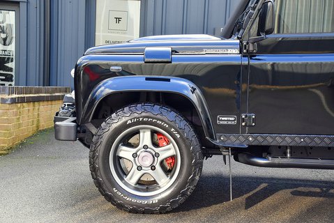 Defender 110 'Twisted T80' XS Utility (7 Seat)
