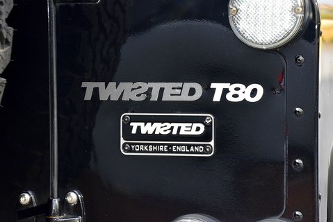 Defender 110 'Twisted T80' XS Utility (7 Seat)