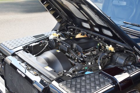 Defender 110 'Twisted T80' XS Utility (7 Seat)