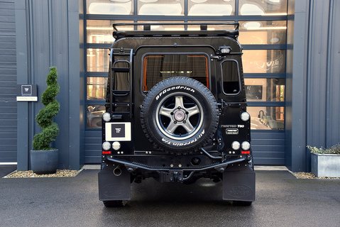 Defender 110 'Twisted T80' XS Utility (7 Seat)