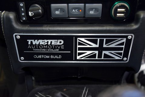 Defender 110 'Twisted T80' XS Utility (7 Seat)